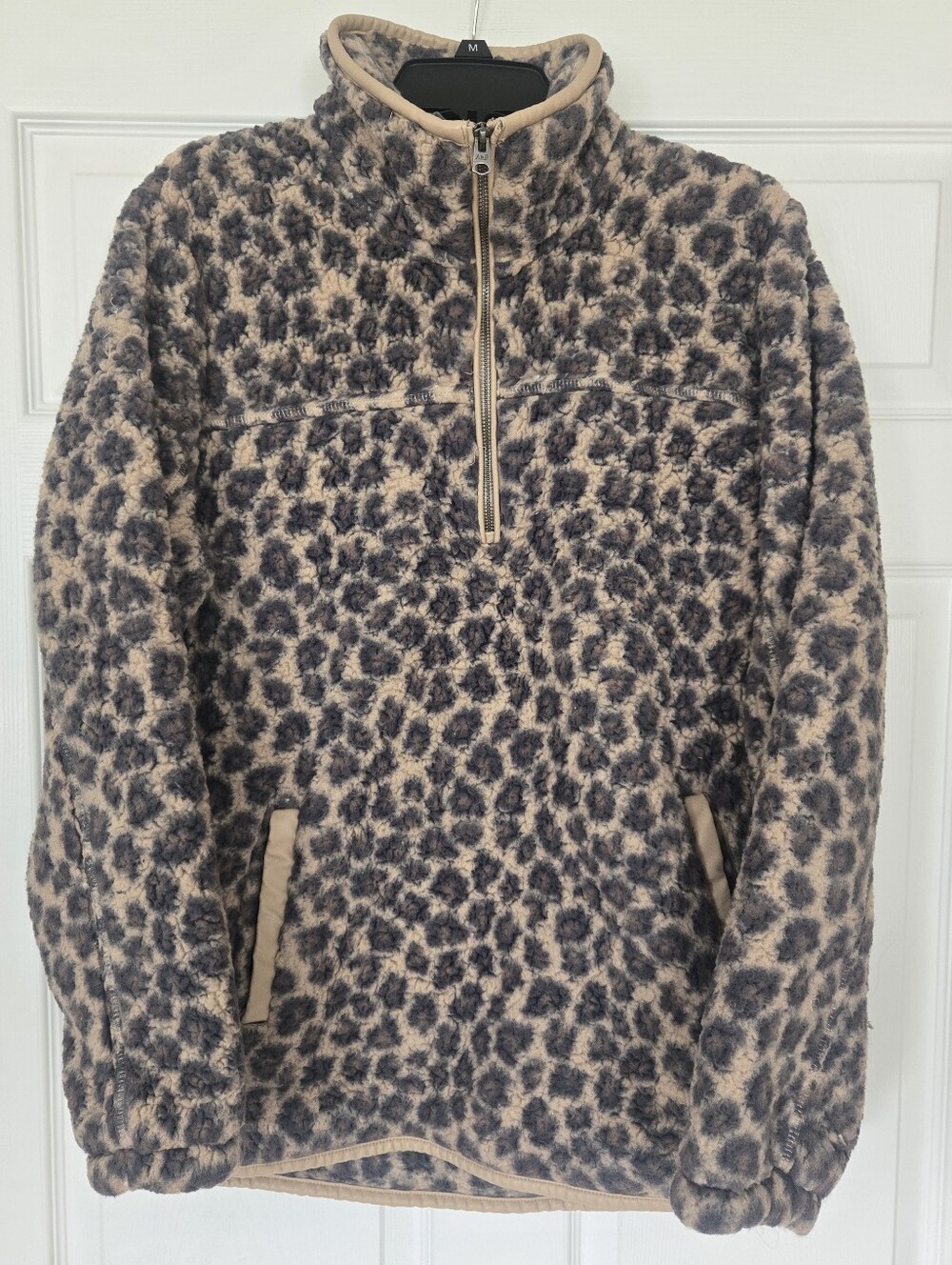 Abercrombie & Fitch Fleece Leopard Pullover, XL